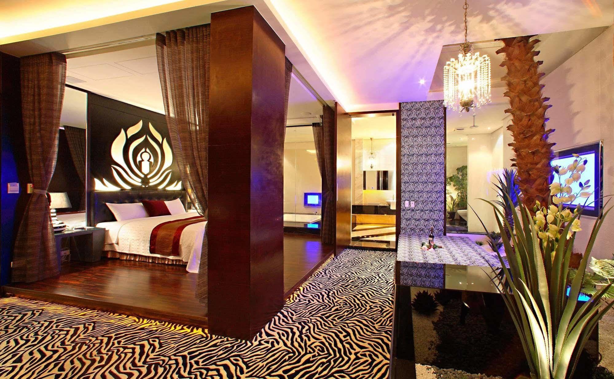 Changhua Laurel Boutique Motel Bagian luar foto